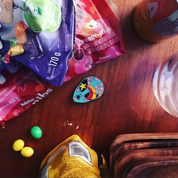 COPY - Shoot For The Stars Enamel Pin - Picture 5 of 5